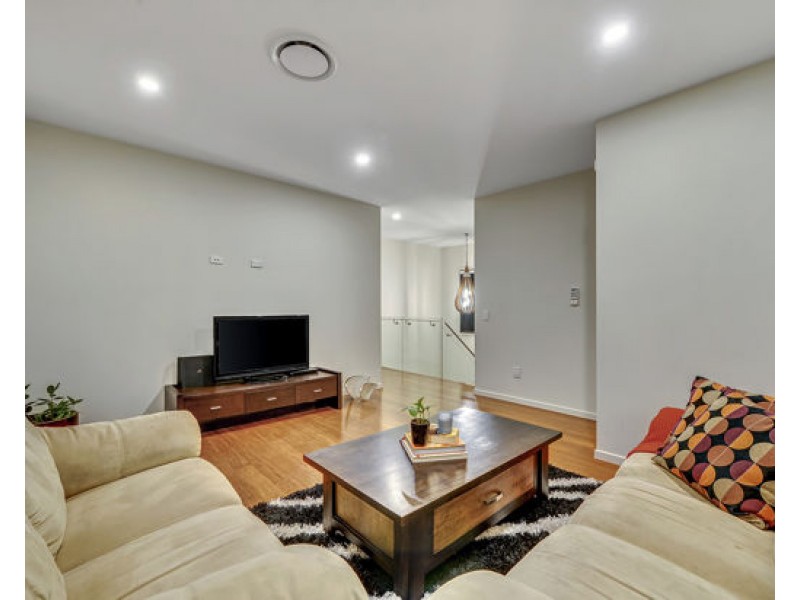 25 Zenith Street, Rochedale QLD 4123