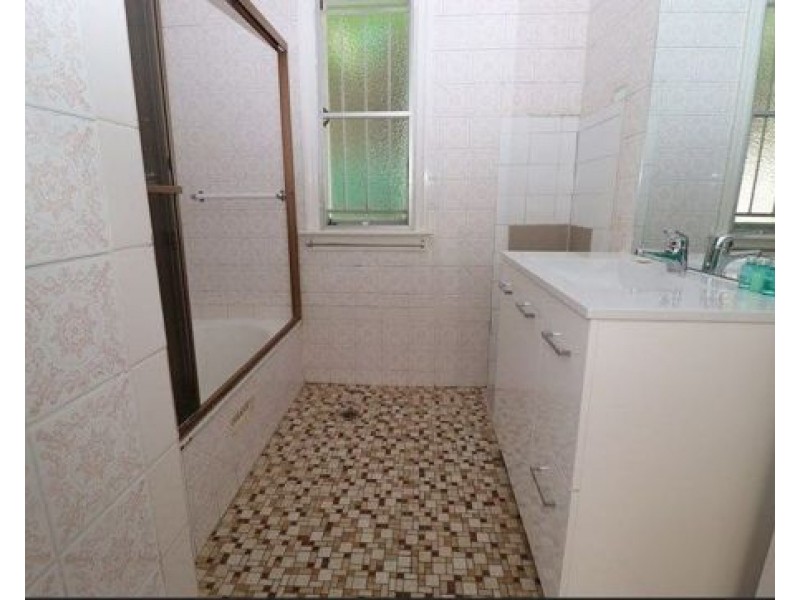 15 Sapphire Street, Holland Park QLD 4121