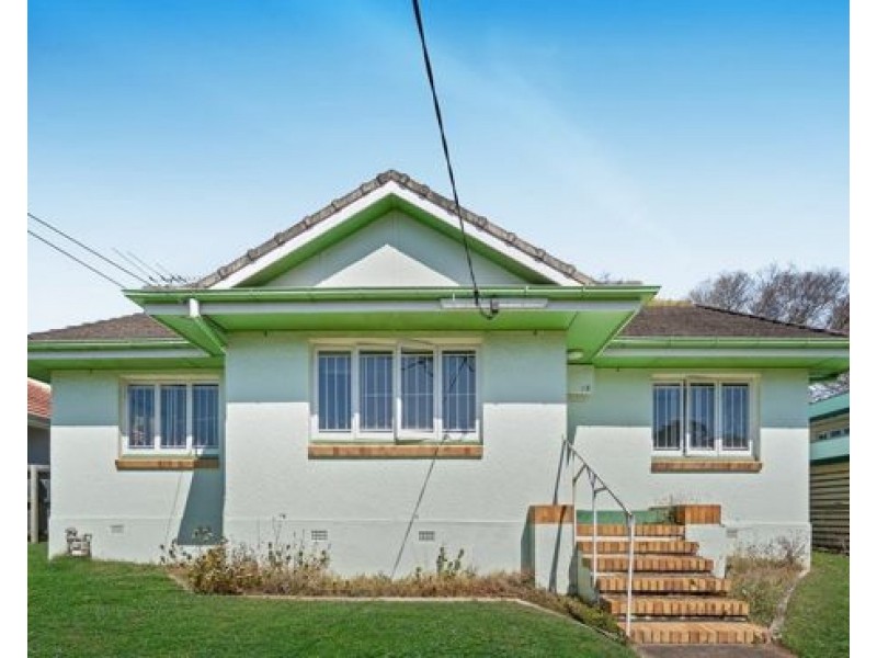 15 Sapphire Street, Holland Park QLD 4121