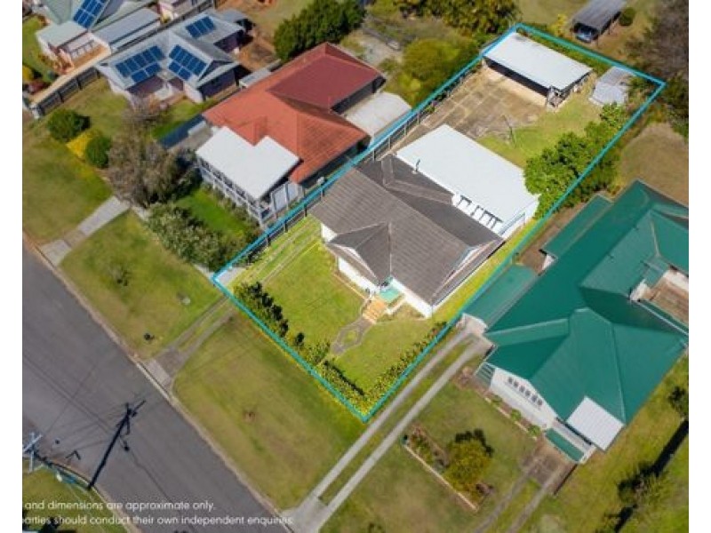 15 Sapphire Street, Holland Park QLD 4121