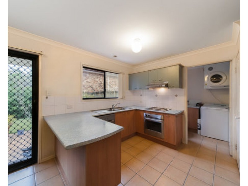 21/8 Honeysuckle Way, Calamvale QLD 4116