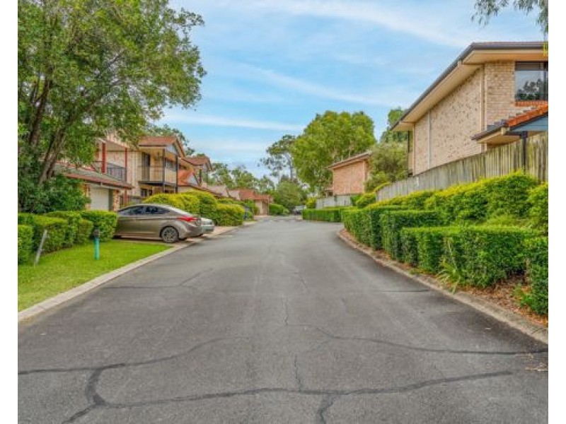 21/8 Honeysuckle Way, Calamvale QLD 4116