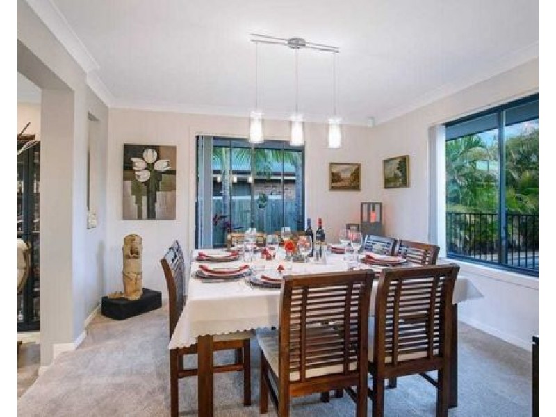 10 Jacaranda Place, Ormiston QLD 4160