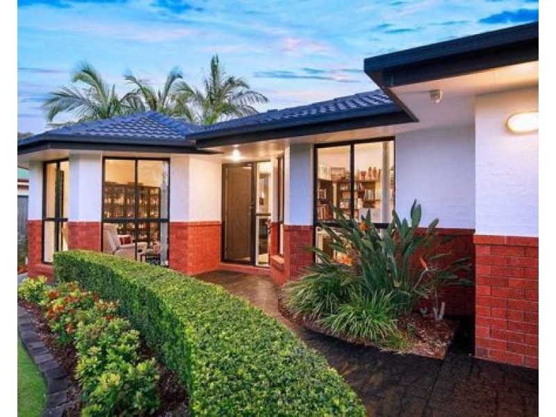 10 Jacaranda Place, Ormiston QLD 4160