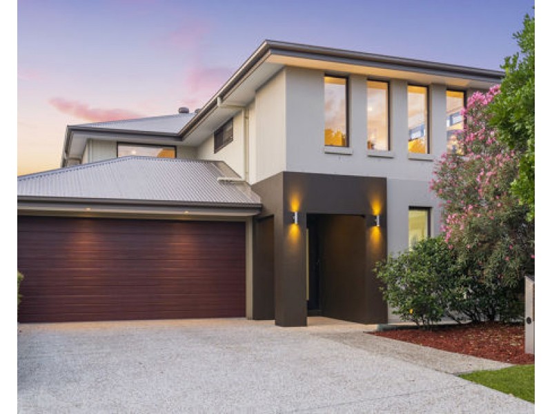 8 Wallaby Parade, Rochedale QLD 4123