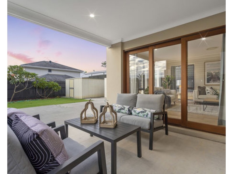 8 Wallaby Parade, Rochedale QLD 4123