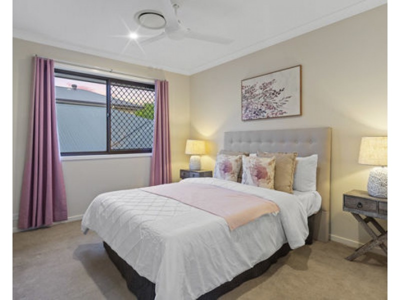 8 Wallaby Parade, Rochedale QLD 4123