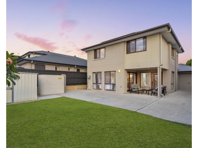 8 Wallaby Parade, Rochedale QLD 4123