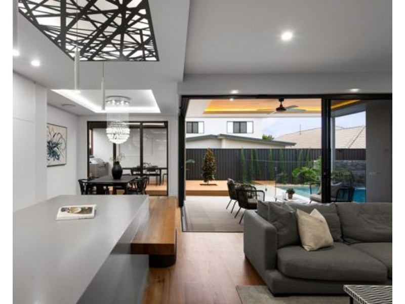 6 Vanstone Street, Rochedale QLD 4123