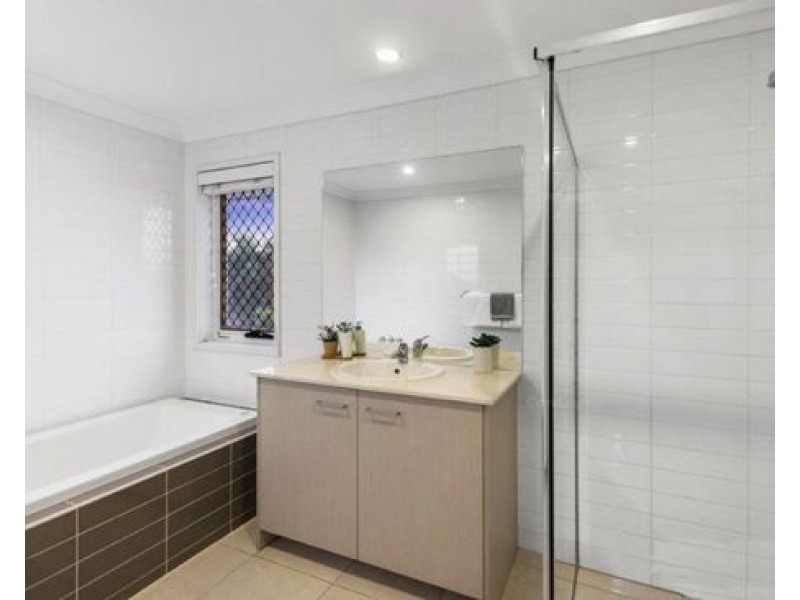 12 Hillcrest Street, Rochedale QLD 4123