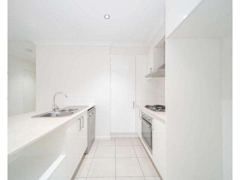 2/33 Inigo Way, Augustine Heights QLD 4300