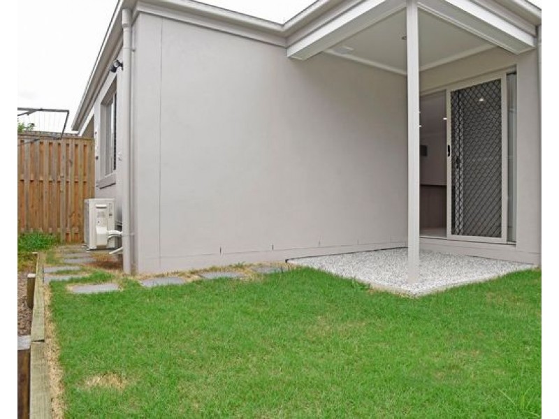 1/95 Brittains Road, Augustine Heights QLD 4300