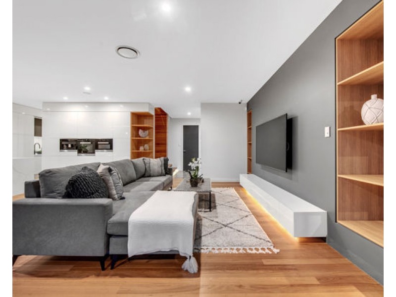 3 Plateau Place, Rochedale QLD 4123