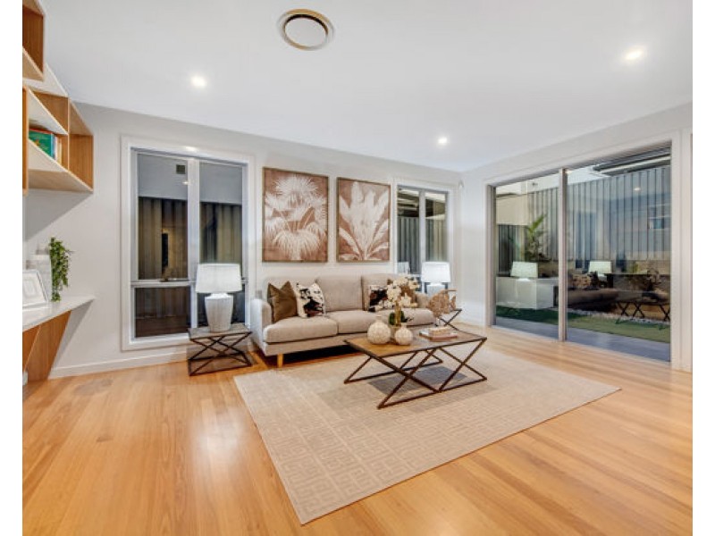 3 Plateau Place, Rochedale QLD 4123