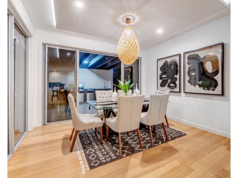 3 Plateau Place, Rochedale QLD 4123