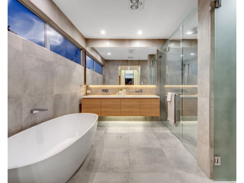 3 Plateau Place, Rochedale QLD 4123