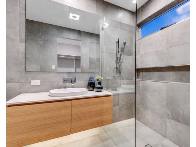 3 Plateau Place, Rochedale QLD 4123