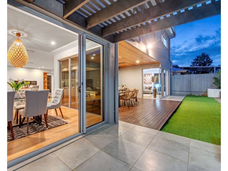 3 Plateau Place, Rochedale QLD 4123