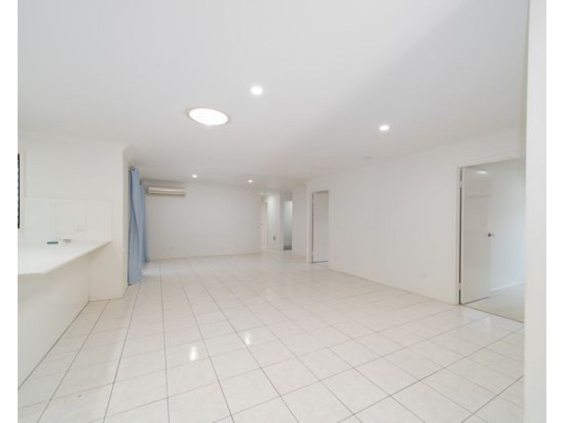 28 Marsala Street, Calamvale QLD 4116