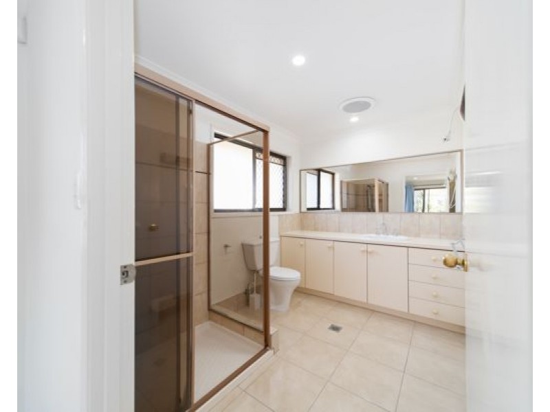 28 Marsala Street, Calamvale QLD 4116