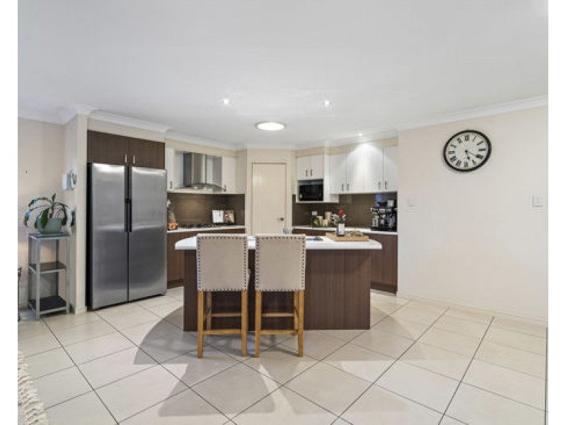54 Larapinta Circuit, Parkinson QLD 4115