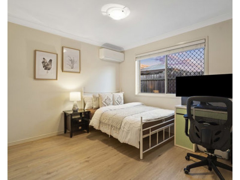 54 Larapinta Circuit, Parkinson QLD 4115
