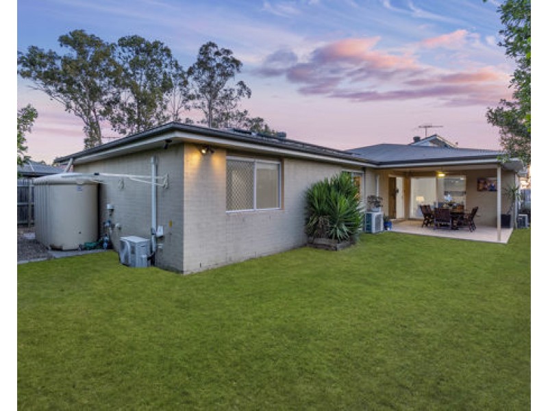 54 Larapinta Circuit, Parkinson QLD 4115