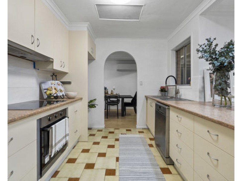 21 Tristan Street, Carindale QLD 4152