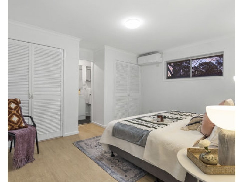 21 Tristan Street, Carindale QLD 4152