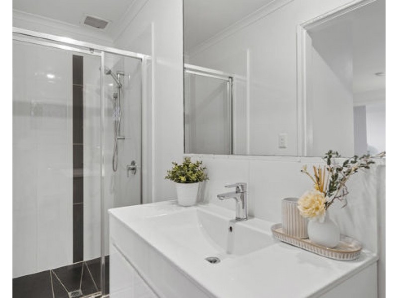 21 Tristan Street, Carindale QLD 4152