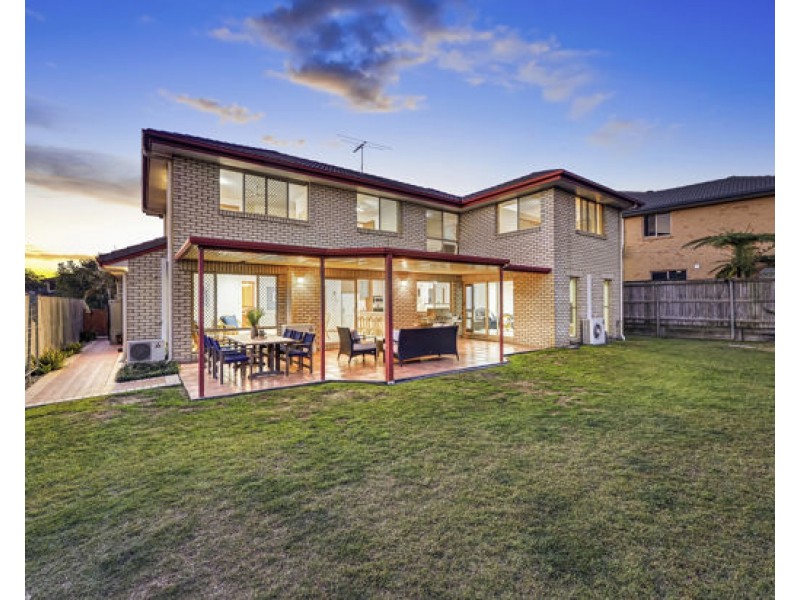 33 White Cedar Circuit, Stretton QLD 4116