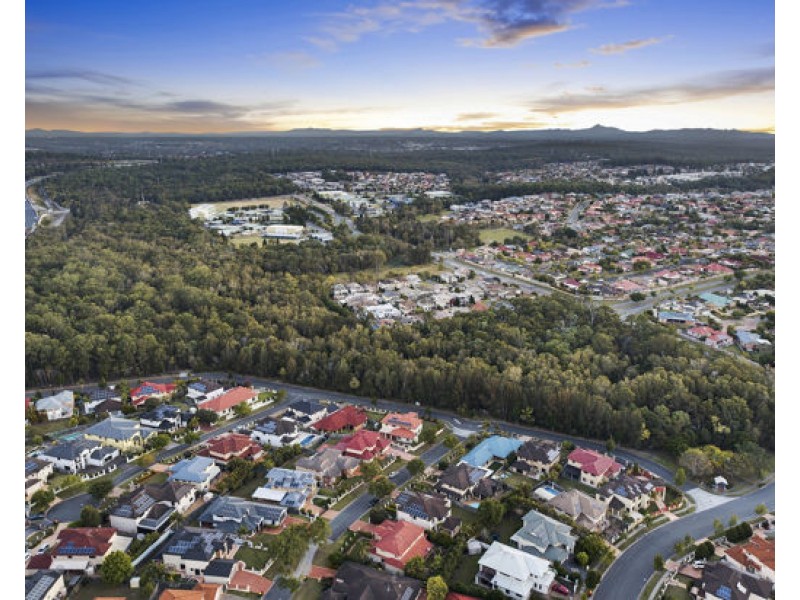 33 White Cedar Circuit, Stretton QLD 4116
