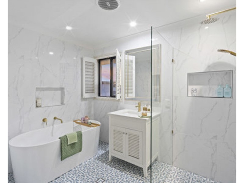 9 Tea Tree Street, Heathwood QLD 4110