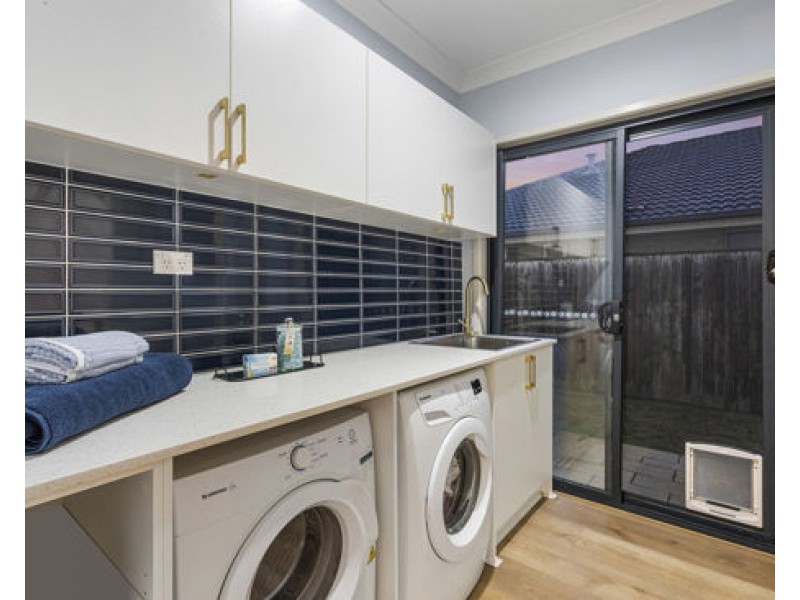 9 Tea Tree Street, Heathwood QLD 4110