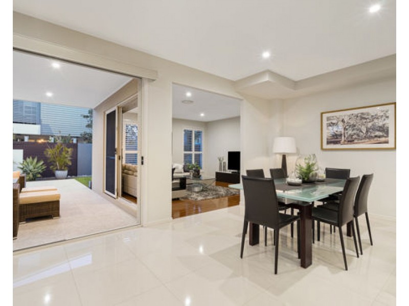 22 Skyview Avenue, Rochedale QLD 4123