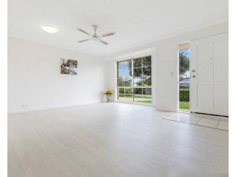35 Solandra Crescent, Calamvale QLD 4116