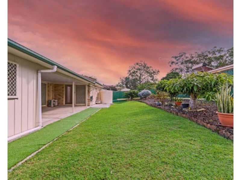 35 Solandra Crescent, Calamvale QLD 4116