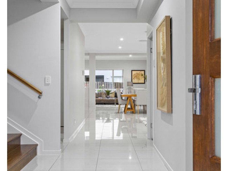 61 Skyview Avenue, Rochedale QLD 4123