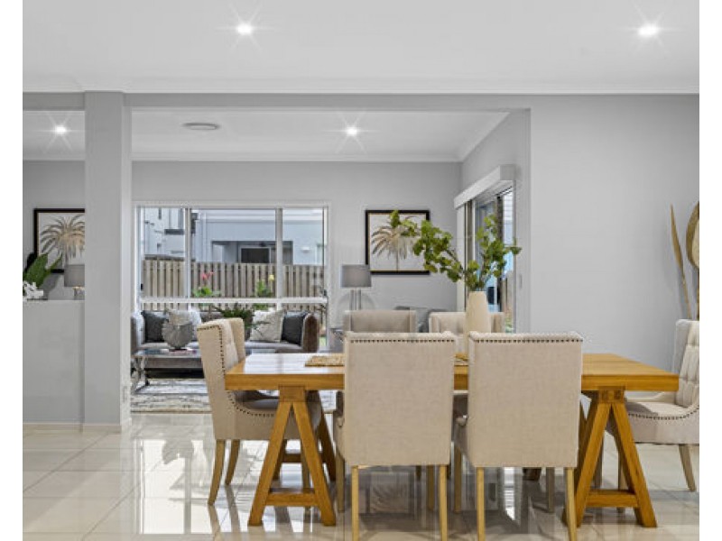 61 Skyview Avenue, Rochedale QLD 4123