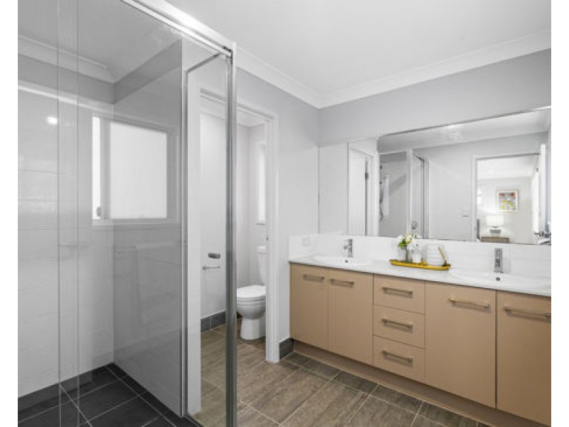 61 Skyview Avenue, Rochedale QLD 4123