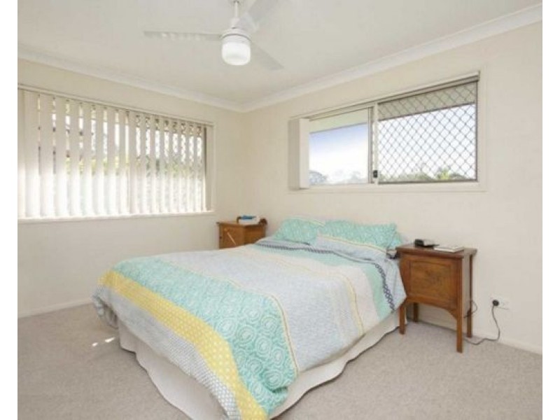 18 Summerfield Place, Kenmore QLD 4069