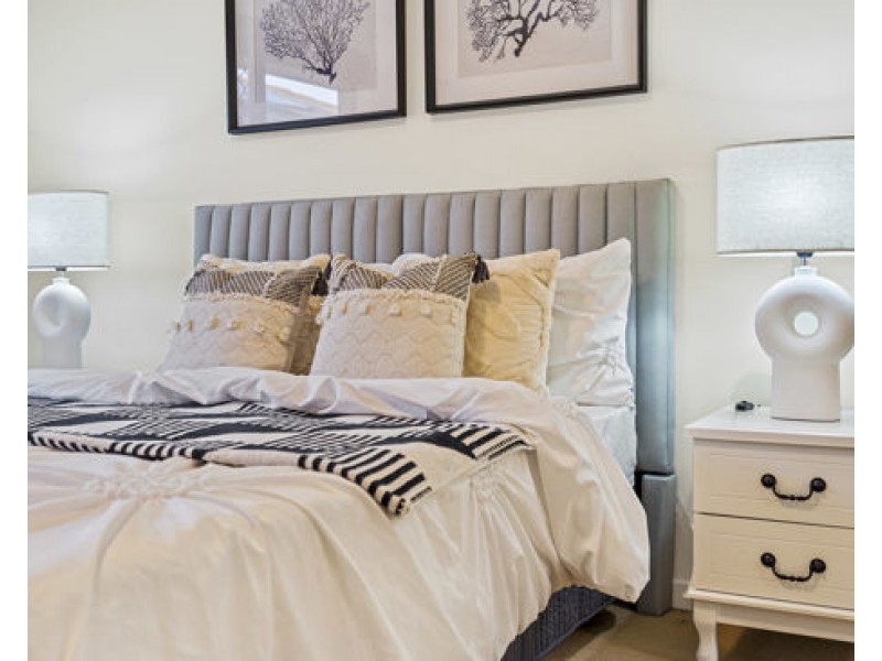 18 Skyview Avenue, Rochedale QLD 4123