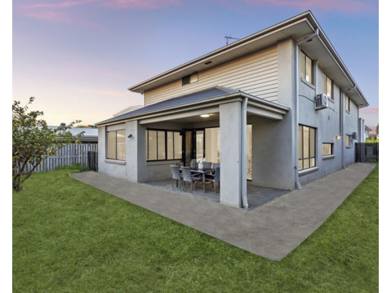 18 Skyview Avenue, Rochedale QLD 4123