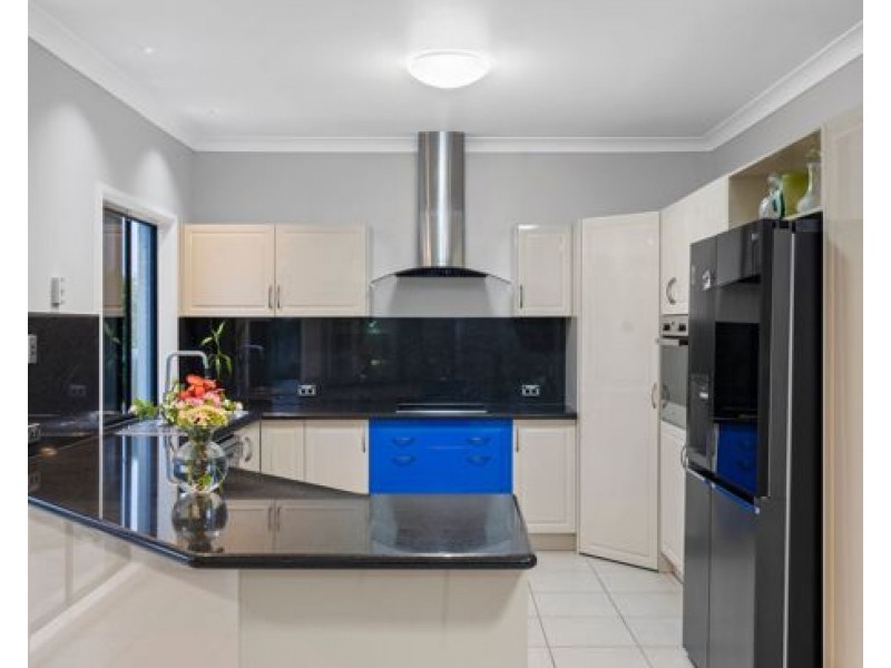 100 Landing Place, Moggill QLD 4070