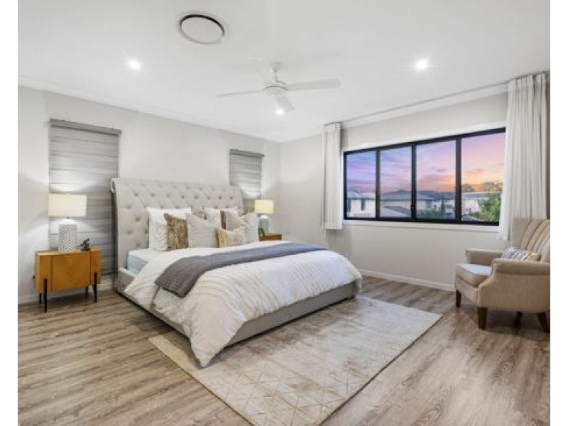 12 Perring Crescent, Rochedale QLD 4123