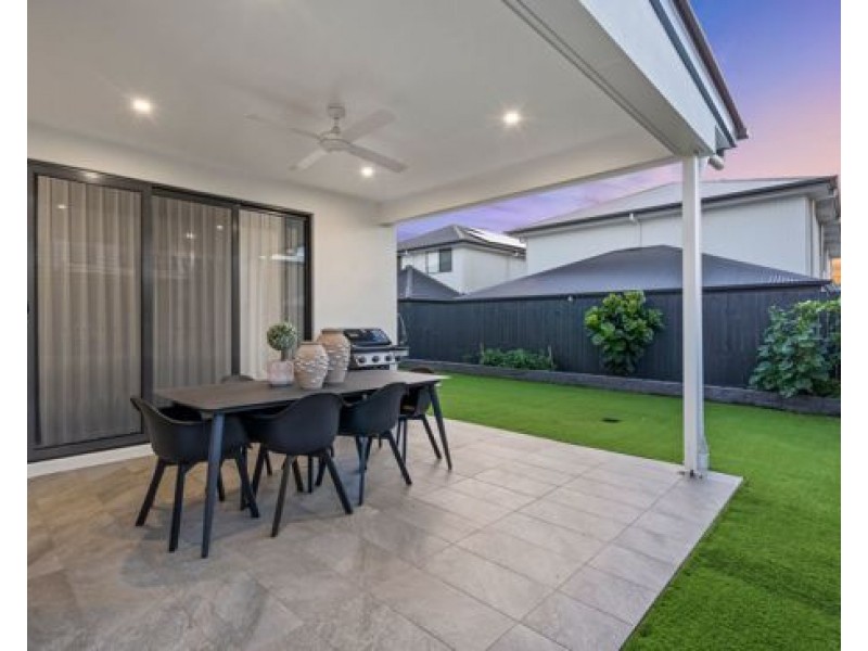 12 Perring Crescent, Rochedale QLD 4123
