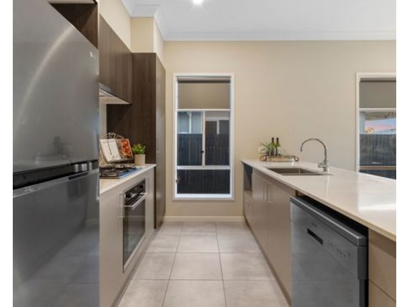 38 Royal Crescent, Rochedale QLD 4123