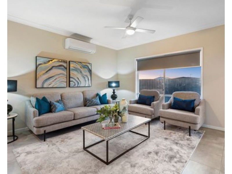 38 Royal Crescent, Rochedale QLD 4123