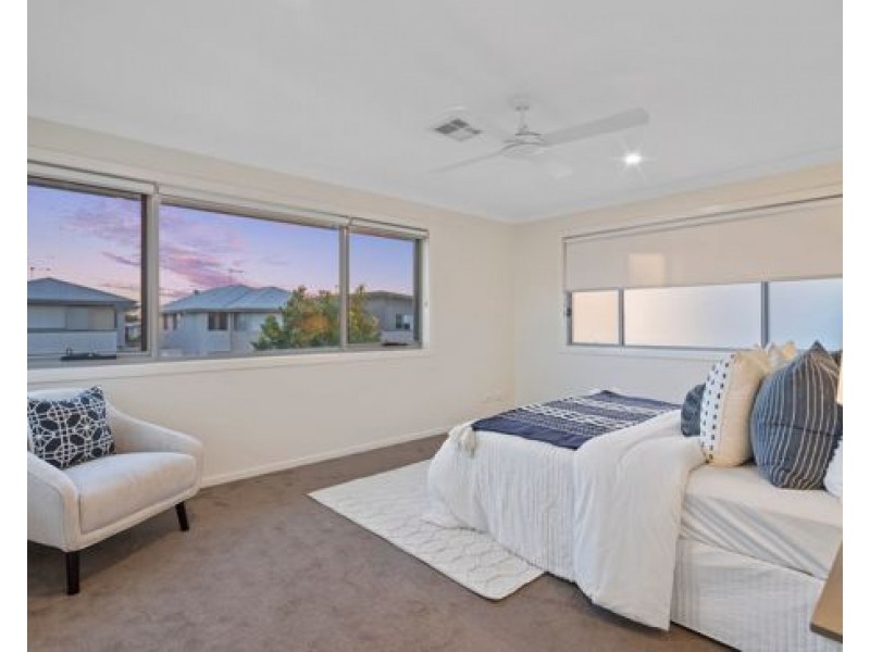 92 Ascent Street, Rochedale QLD 4123