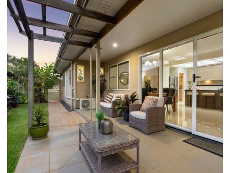 2 Peak Court, Rochedale QLD 4123